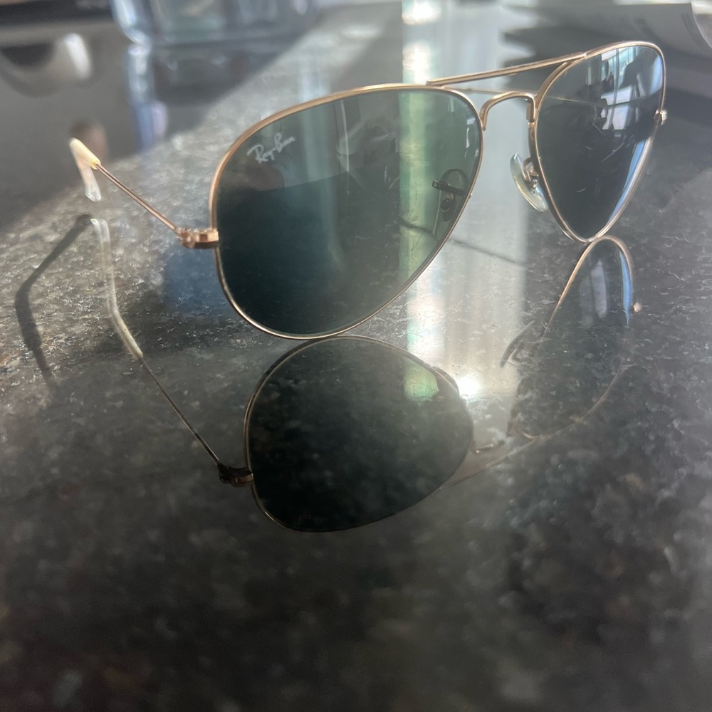 Classic Ray Bans - Picture 4 of 5